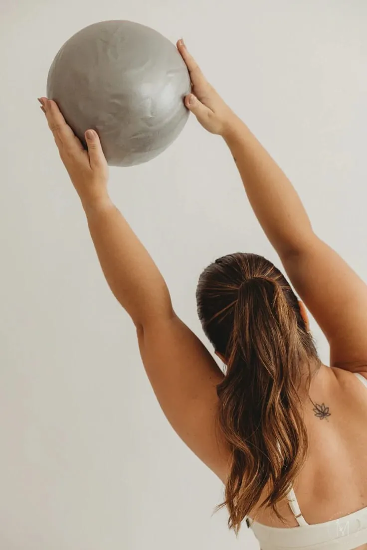 Aula de pilates da ABESRA — exercício de mobilidade